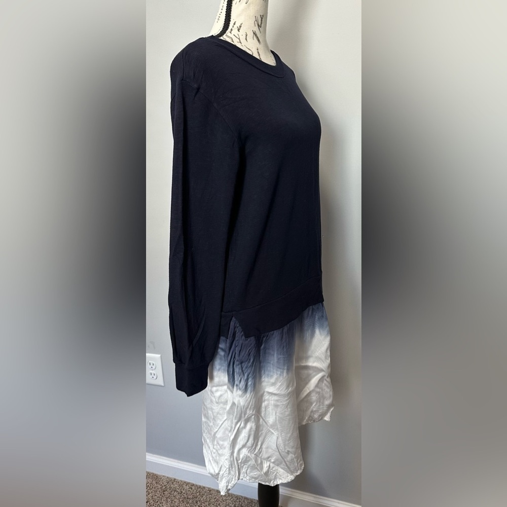 🌟 Clu Women’s Crew Neck Hem Pullover – Navy Blue, and White🌟 - Picture 4 of 12